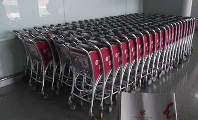 張家界荷花機(jī)場(chǎng)手推車廣告