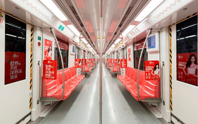 1、2、10號(hào)線列車媒體廣告