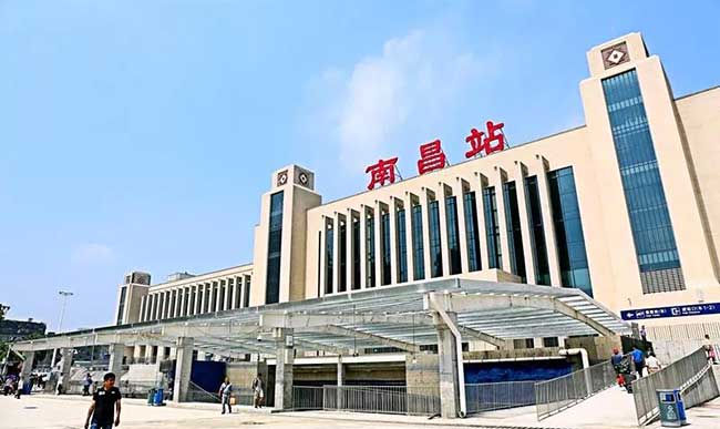 南昌火車站廣告中大廳吊桿媒體怎么樣？