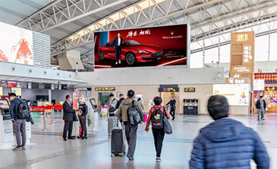 西安機場T2國內(nèi)出發(fā)值機大廳LED廣告