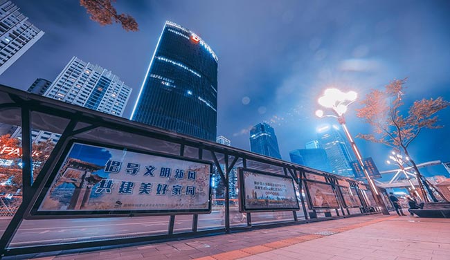昆明人民路候車亭廣告都有哪些特性？