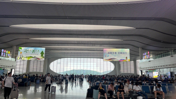 蕪湖站廣告價(jià)格多少錢？蕪湖高鐵站新站廣告牌有哪些位置優(yōu)勢(shì)