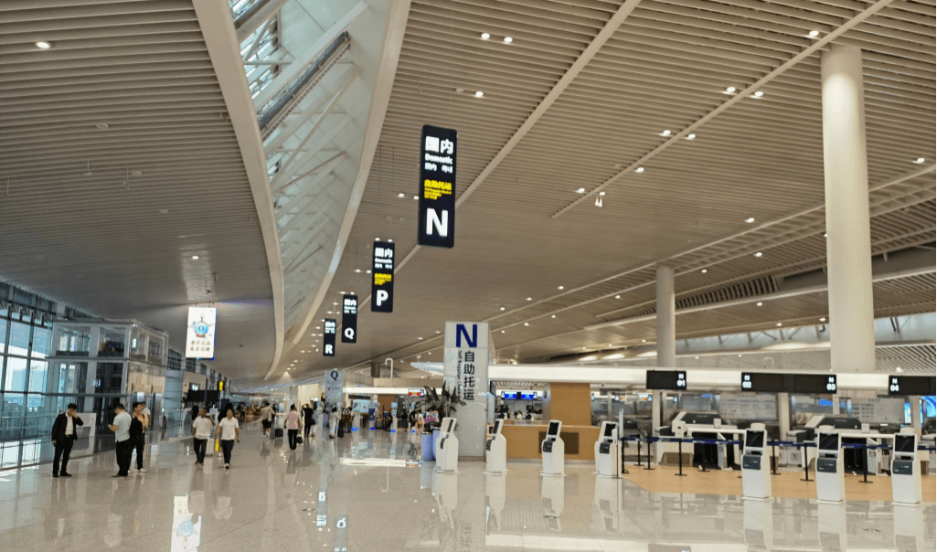 青島膠東機場廣告價格多少錢？青島機場航站樓最醒目廣告位優(yōu)勢