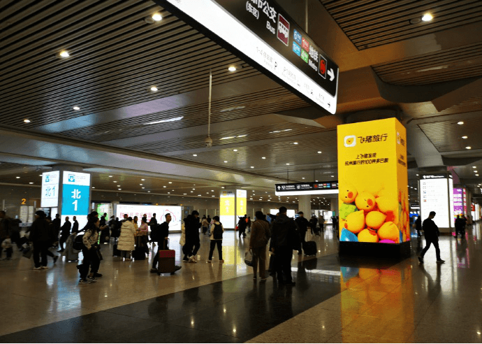 杭州東站廣告價(jià)格收費(fèi)多少錢？杭州東高鐵站到達(dá)春運(yùn)熱門廣告位