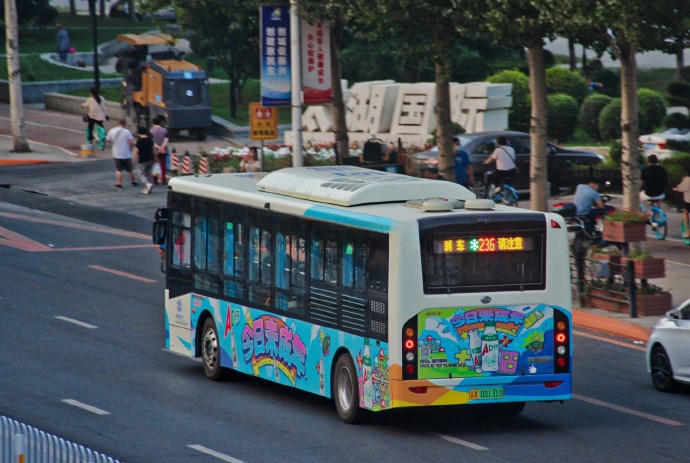 沈陽公交車巴士廣告價格收費標(biāo)準(zhǔn)，沈陽公交車身貼廣告案例優(yōu)勢