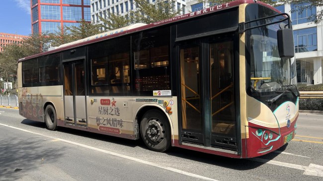 深圳公交廣告北環(huán)大道特產(chǎn)臘腸廣告案例，深圳公交車(chē)身廣告價(jià)格收費(fèi)