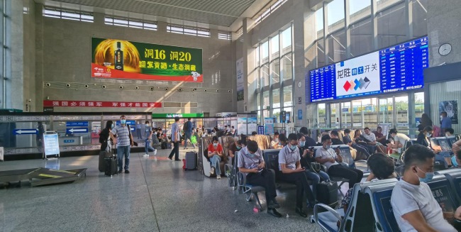 滁州站廣告價(jià)格收費(fèi)，滁州高鐵站候車大廳大屏廣告滁州火車站燈箱