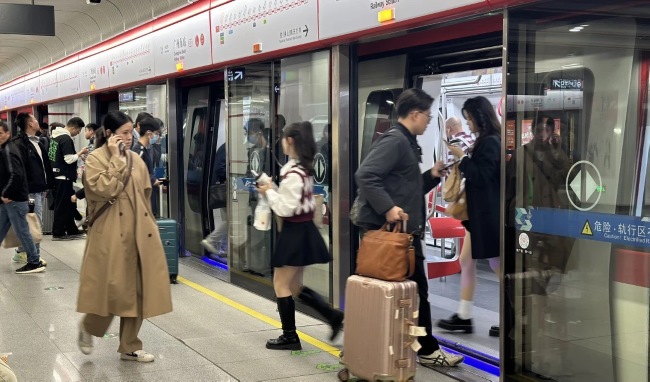 佛山地鐵播音導向廣告價格種類，佛山地鐵列車站臺語音播報廣告