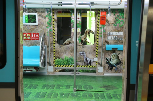 常州地鐵恐龍創(chuàng)意全景內(nèi)包車廣告上大分！常州地鐵列車廣告價格