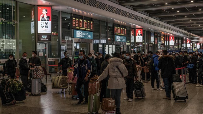 上海虹橋站高鐵出站通道兩側燈箱廣告，上海虹橋火車站廣告價格