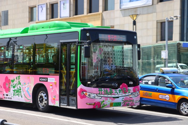 呼和浩特公交車身廣告外車貼巴士廣告投放，呼和浩特公交車廣告價(jià)格