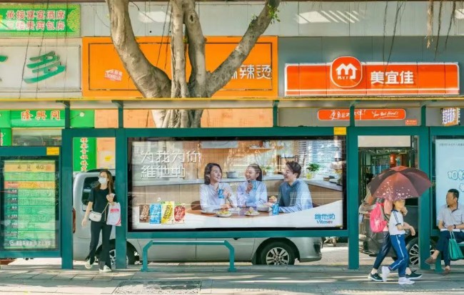 廣州巴士站臺(tái)燈箱廣告投放，廣州公交候車亭廣告價(jià)格