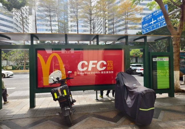 廣州公交站臺(tái)燈箱廣告投放，廣州巴士候車亭廣告價(jià)格