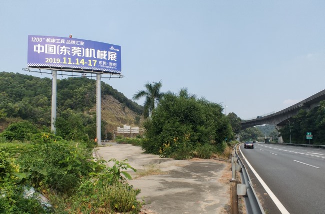 東莞虎門大橋高速立柱大牌廣告投放，東莞高桿戶外廣告價格