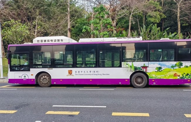 深圳公交外車身貼廣告投放，深圳公交車巴士彩繪廣告價(jià)格