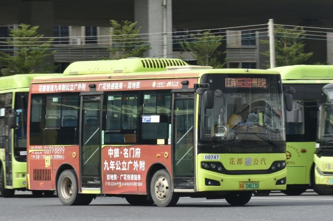 廣州花都公交外車身貼廣告投放，廣州公交車巴士廣告價(jià)格