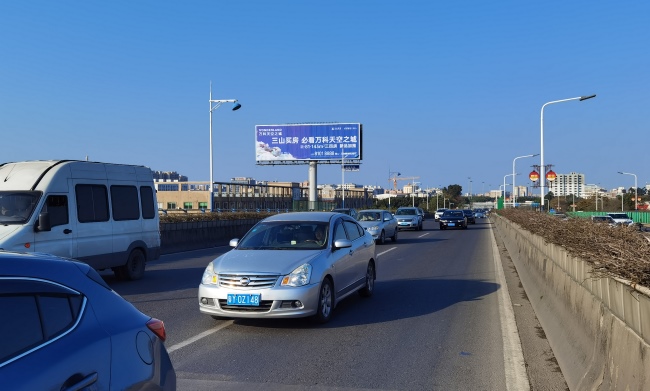 佛山南海謝疊大橋高速高桿大牌廣告投放，佛山大牌廣告價(jià)格