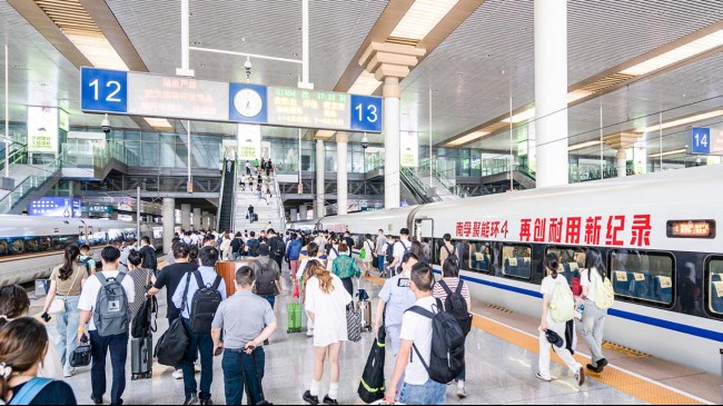傳統(tǒng)制造業(yè)品牌推廣如何選擇機(jī)場和高鐵站廣告？